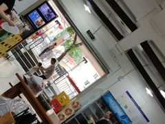 大堂-陈有良尖椒鸡(渝中旗舰店)