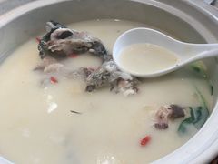 -火福·天湖阁大闸蟹博物馆主题餐厅(浅水湾店)