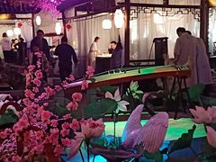-韵秋荷(宝山龙湖天街店)