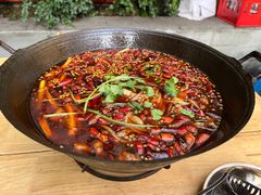 -鸿顺老铁锅美蛙鱼府(解放碑店)