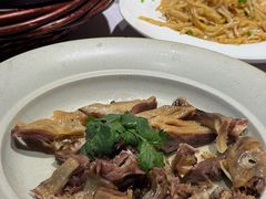 -客家大院·非遗赣南客家菜(郁孤台店)