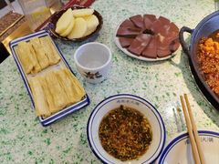 -鸿姐老火锅(疁城新天地店)