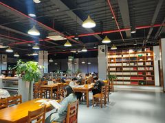 -上海市虹口区图书馆(曲阳分馆)