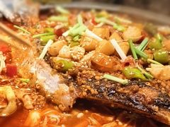 -鸣记脆皮烤鱼·海鲜烤鱼(三八广场店)