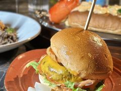 -LESCEDARS Brasserie Bistro香柏树