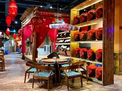 -老滇山寨•云南特色菜•地方菜•民族风情歌舞表演(金碧店)