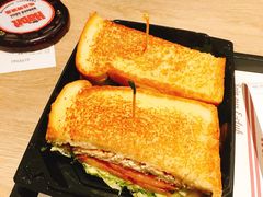 -The Habit Burger Grill 哈比特汉堡(爱琴海店)