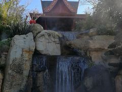 -七彩云南古滇温泉山庄