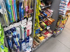 -便利蜂(河东区十一经路68号店)