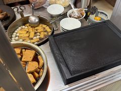 -松树干拌面店