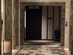 -万泊酒店(长沙五一广场国金中心店)