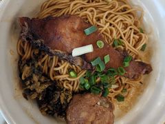 -佬钱湾仔(衣裳街店)