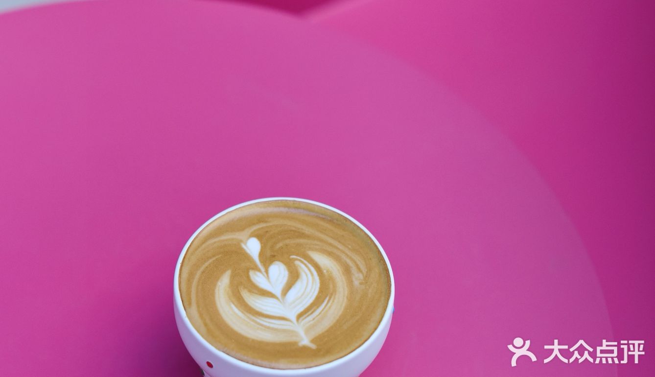 北京|咖啡馆里的粉色泡泡🫧