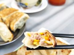 玉米鲜肉煎饺-芬芳甜品(同福路店)