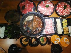 -呷哺呷哺(松北万象汇店)