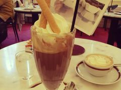 -Cafe Sacher(WIEN)