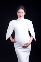 点击看大图 -十孕纪高端孕妇亲子摄影