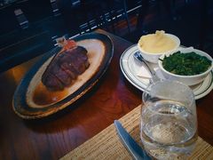 -Wolfgang’s Steakhouse 沃夫冈牛排馆(上海白玉兰广场店)