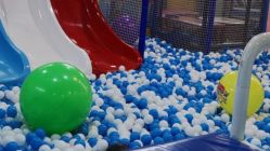 -开心哈乐亲子乐园(东森时尚百货店)