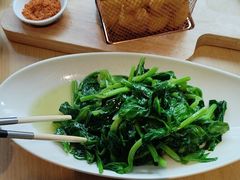 -渝信川菜 · 川味家常菜(财富购物中心店)