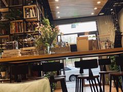 -ZING COFFEE 镜咖啡