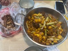 -内蒙焖面大盆骨餐馆(山大路店)