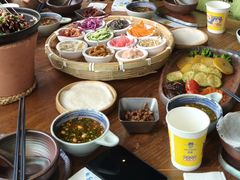 -包整·丝娃娃(一览甲秀楼风景店)