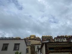 -噶丹松赞林寺