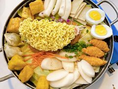 韩式猪排火锅-欧巴来了韩式料理