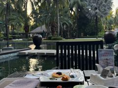 -三亚湾海居铂尔曼度假酒店