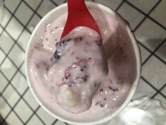 草莓芝士蛋糕粒暴风雪-DQ·蛋糕·冰淇淋(金桥店)
