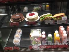 自助取餐区-星巴克(浙江省人民医院店)