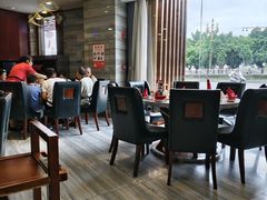 -忘情水鱼头·鲜鱼火锅(滨江中路店)