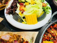 -依呀呀ktv烧烤小串(中山西路店)