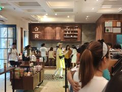 大堂-星巴克臻选(广州沙面店)