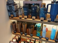 -星巴克臻选(青岛麦凯乐分店)