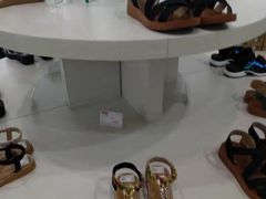 -云柏鞋业(十里堡店)