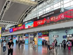 -星巴克(广州南站A18检票口楼上)