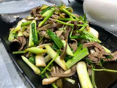 捞起鳝片柏叶-粤·向群饭店(龙津东路总店)
