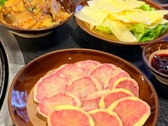 -阿山卓·野生菌火锅·纳西火塘烤肉