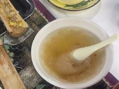 -刘姐啤酒鱼民族演艺餐厅(西街总店)