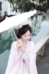 -一揽芳华汉服旗袍体验馆(拙政园店)