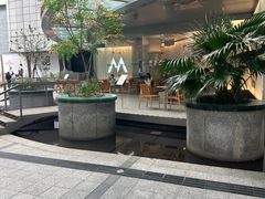 -M Stand(上海人民广场来福士店)