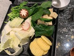 -一席地·本地鸡窝·杭帮鸡火锅(萧山银隆百货店)
