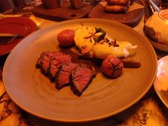 招牌小牛侧腹班尼迪-人民咖啡馆(四行仓库店)