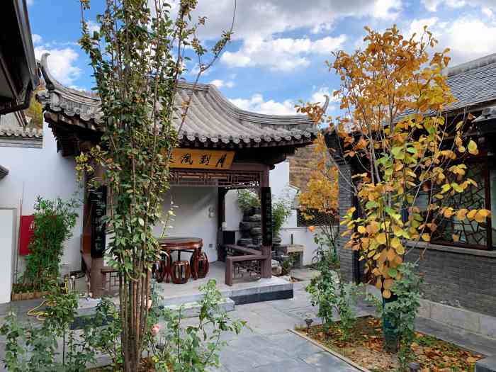 紫旸山庄-"第二次去了,五一期间人很少,当天刚下过雨.