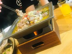 酸汤肥牛-外婆船宴餐厅·外婆喊你回家吃饭
