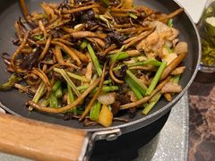 -新天明砂锅鱼头煲