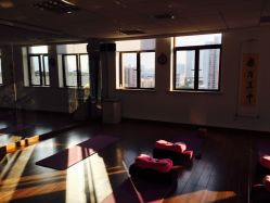 -爱尔乐美孕产瑜伽·普拉提