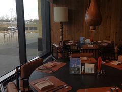 -松咖啡自助餐厅·松北香格里拉